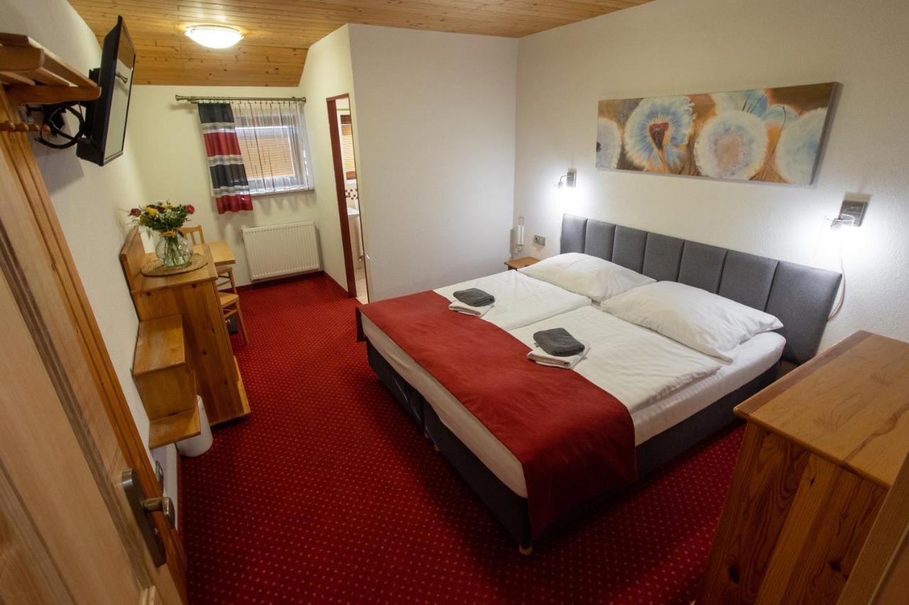 Hotel Wellness & Restaurant U Fandy à Lhotka  Extérieur photo