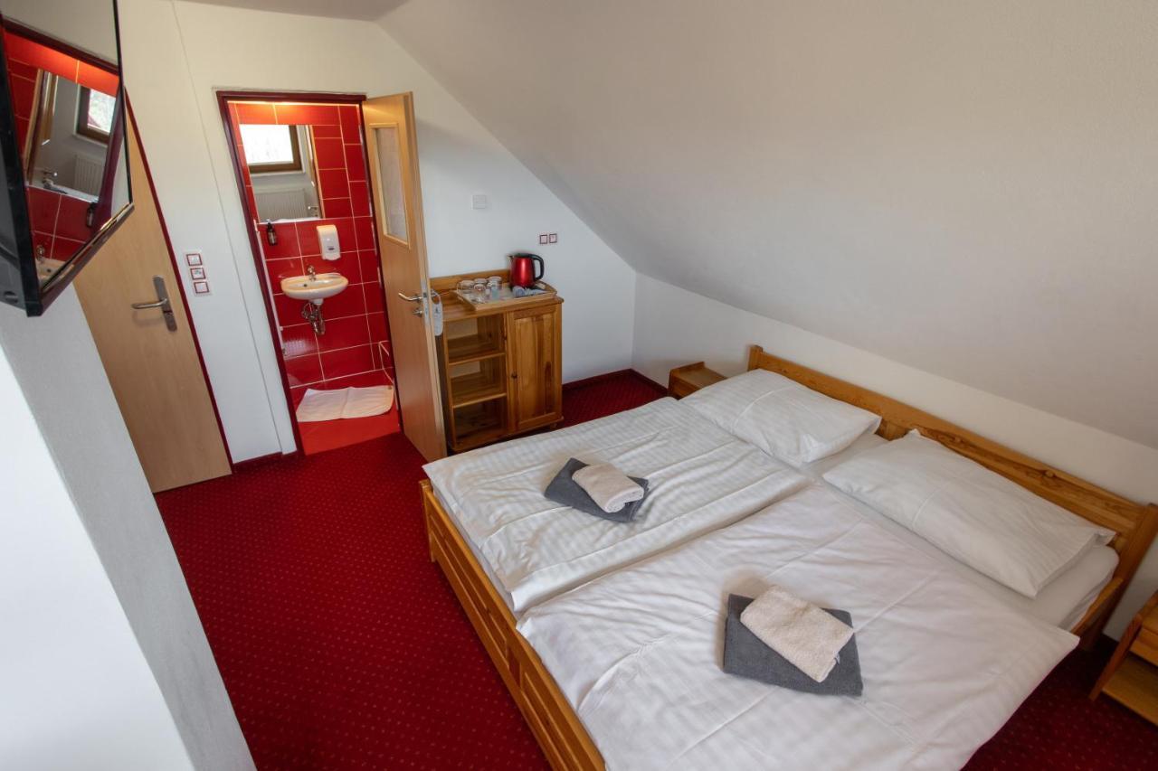 Hotel Wellness & Restaurant U Fandy à Lhotka  Extérieur photo