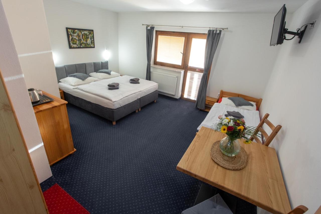 Hotel Wellness & Restaurant U Fandy à Lhotka  Extérieur photo