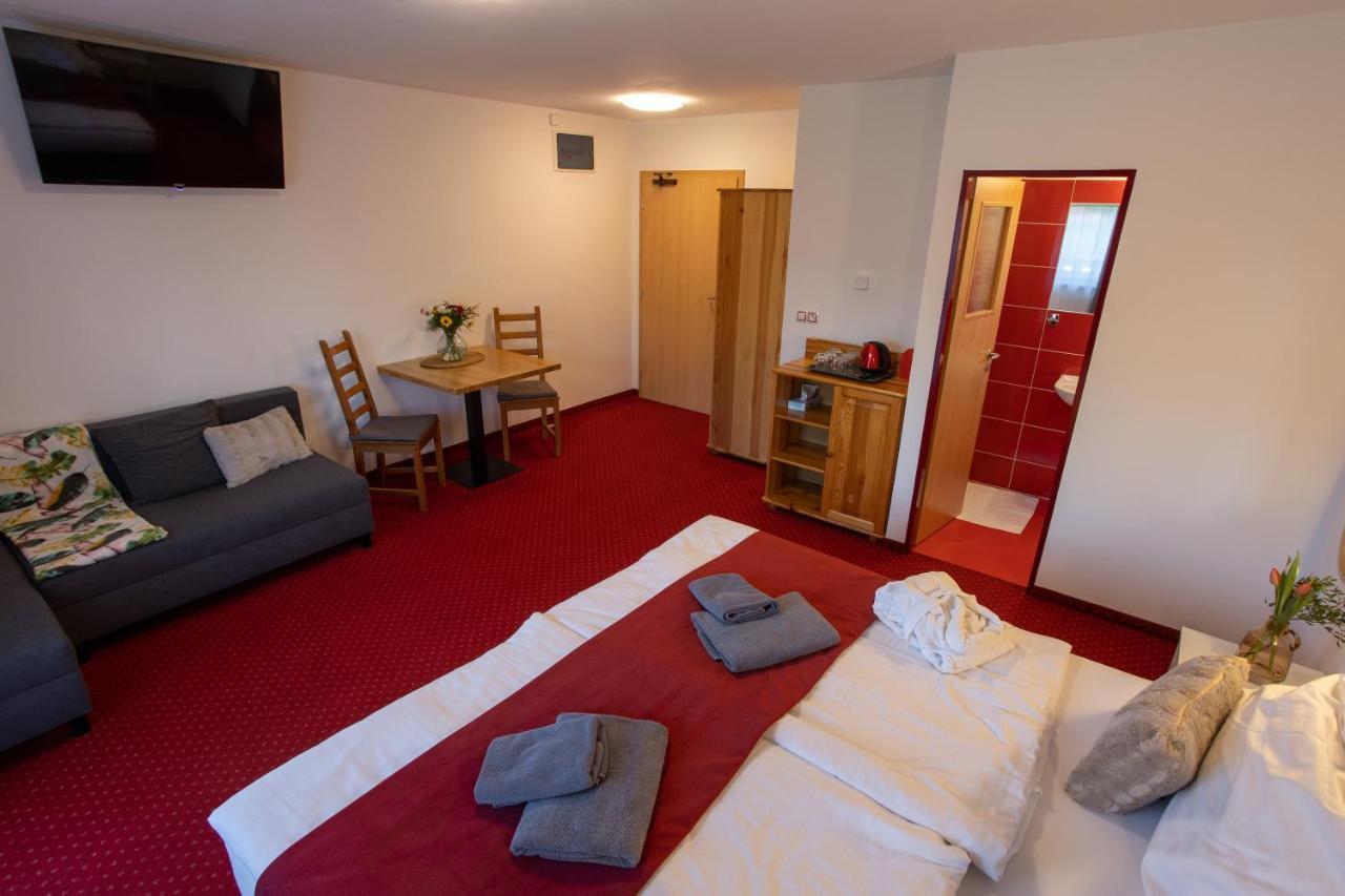 Hotel Wellness & Restaurant U Fandy à Lhotka  Extérieur photo