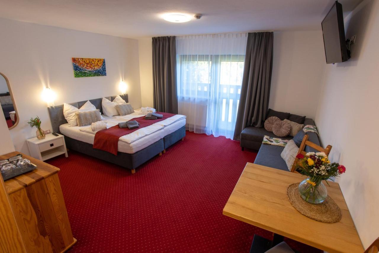 Hotel Wellness & Restaurant U Fandy à Lhotka  Extérieur photo