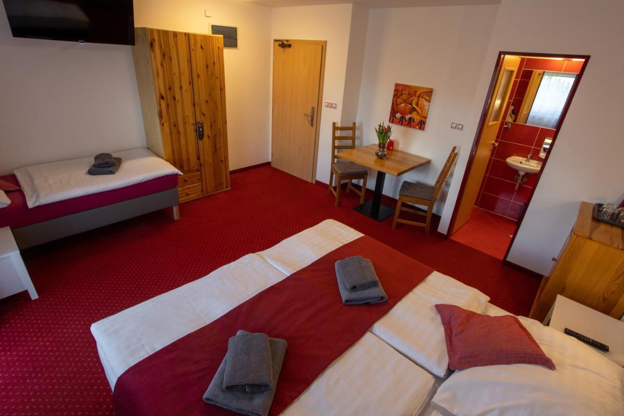 Hotel Wellness & Restaurant U Fandy à Lhotka  Extérieur photo